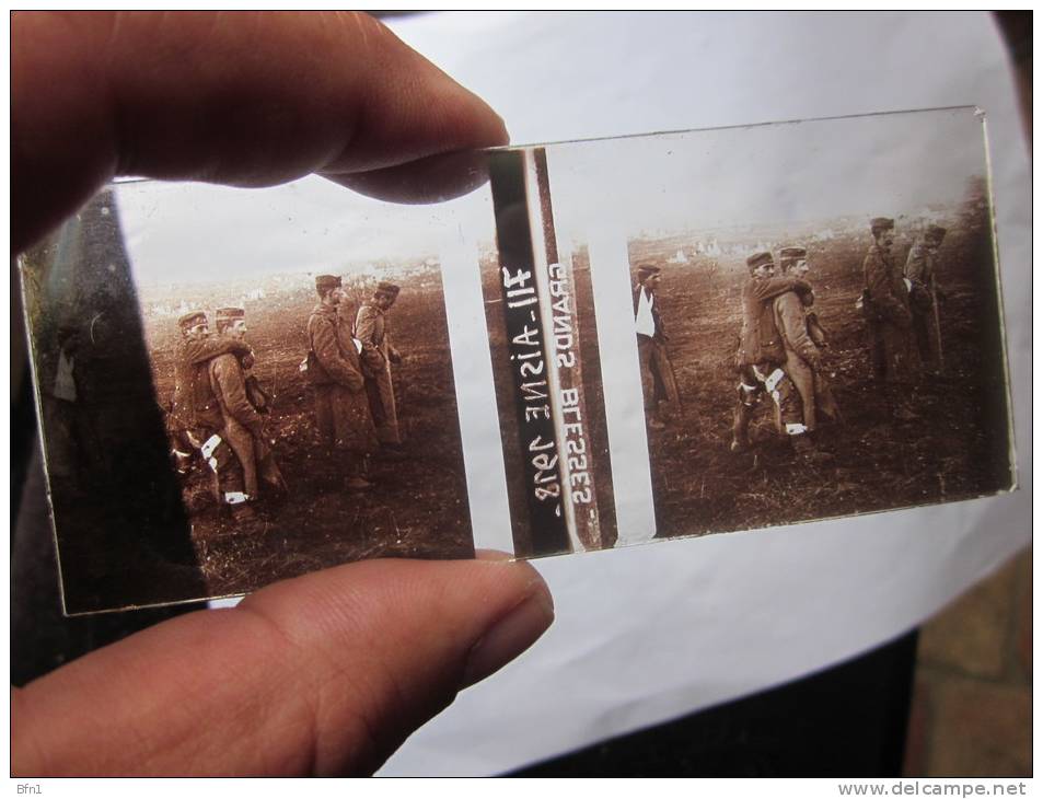 GUERRE 14-08- AISNE 1918 BLESSES ALLEMANDS DIAPOSITIVE A VISUALISER EN RELIEF - Plaques De Verre