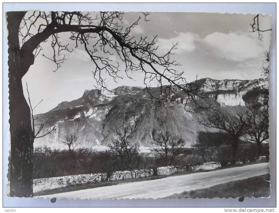 38 - Tullins - Vue Des Montagnes Du Vercors - 1966 - Scan Recto-verso - Tullins