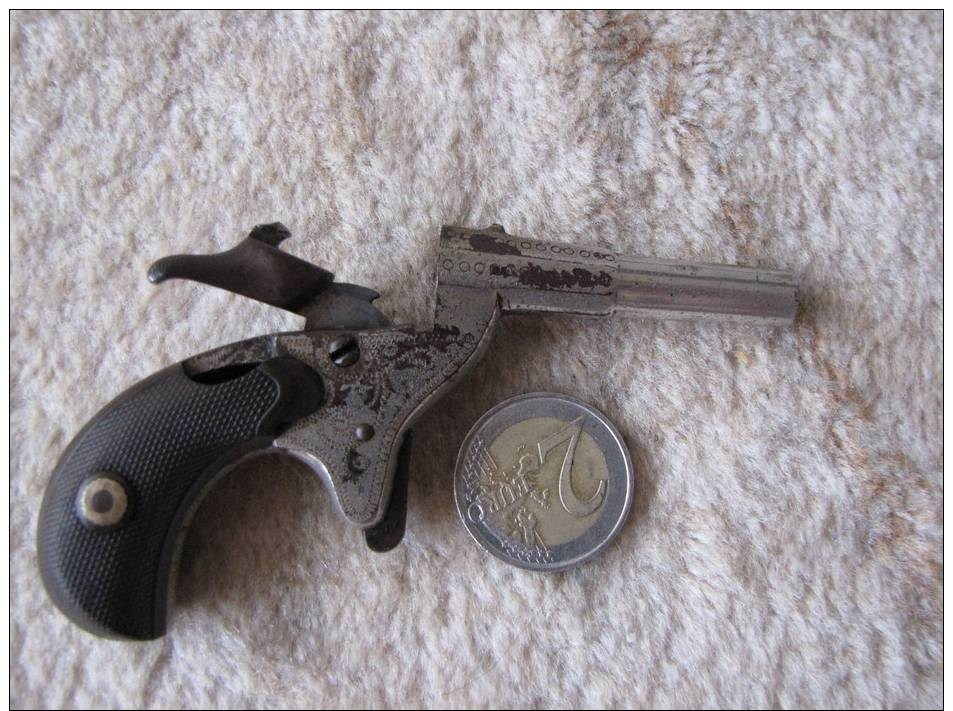 Petit Ancien Pistolet - Armes Neutralisées