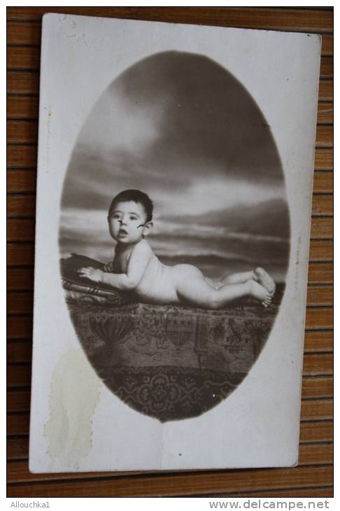 Photographie/carte Postale:bébé Nu  :Oran Ex Colonie Française-photographe Henri Rio Salado Rue D'Arzew à Oran - Unclassified