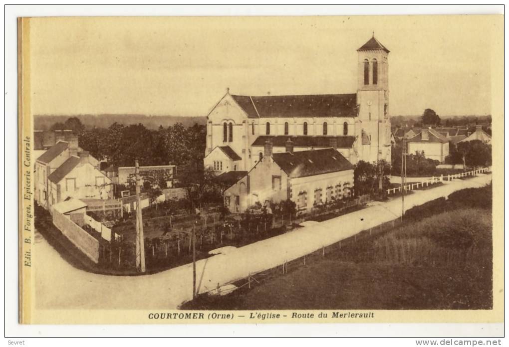 COURTOMER   - L'Eglise . Route Du Merlerault. - Courtomer