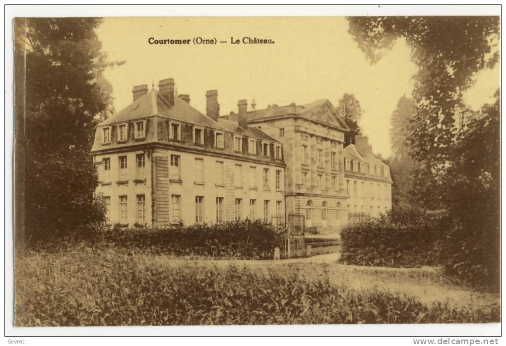 COURTOMER   -  Le Château. - Courtomer