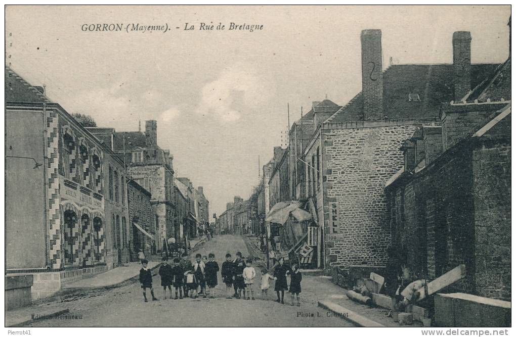 GORRON - La Rue De Bretagne (animation) - Gorron