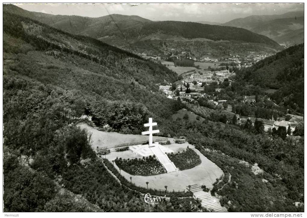 Thann Vue Aerienne Monument De La Resistance En Arriere Plan Bitschwiller Et La Vallee De Thur Combier Cim - Thann