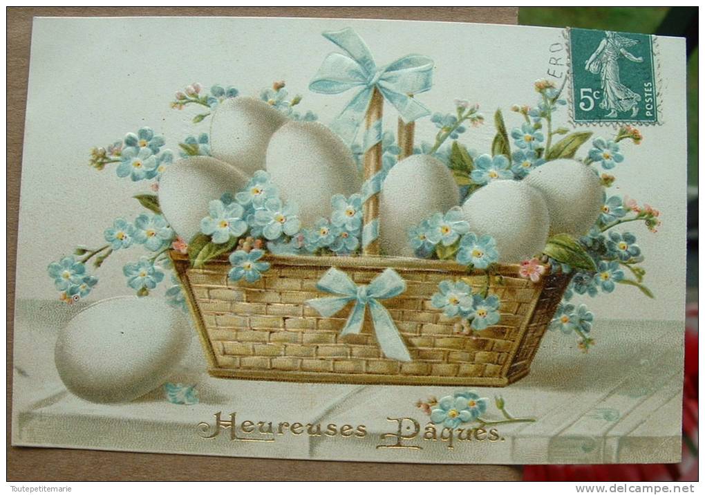 Carte Gauffrée Heureuses Paques Un Pnier D'oeufs - Easter