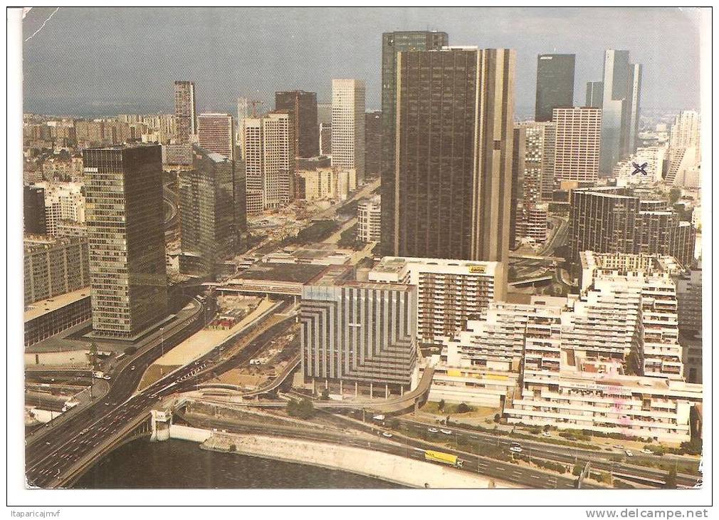 Hauts De Seine  :  LA  DEFENSE  : Vue - La Defense