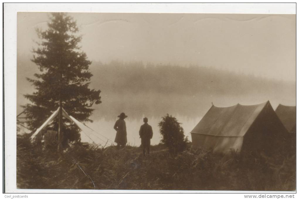 SCOUTING, INTERNATIONAL JAMBOREE IN FINLAND, GIRL SCOUTS, TENTS ON THE SHORE,  VF Cond.  REAL PHOTO, 1931 - Movimiento Scout