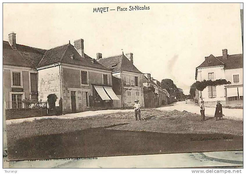 Sarthe : Juill12 192 : Mayet  -  Place Saint-Nicolas - Mayet