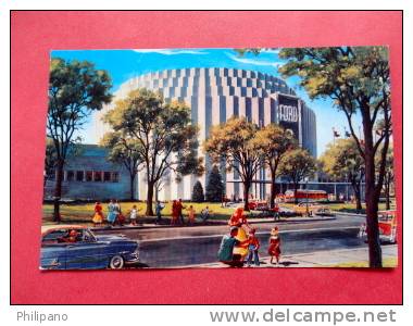 - Michigan > Dearborn---Ford Rotunda  Early Chrome == ---ref 584 - Dearborn