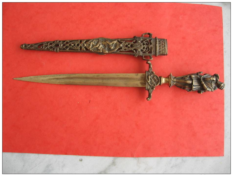 Dague Romantique Bronze  Début XIX éme - Armes Blanches