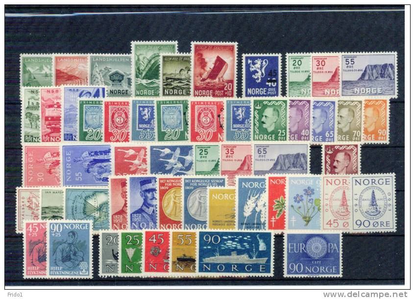 Norwegen / Norway  Kleine Sammlung Mit Guten Serien Postfrisch  / Small Collection With Valuable Sets Unmounted Mint - Colecciones