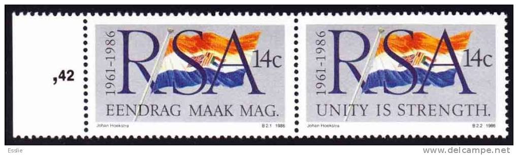 South Africa -1986 25th Anniversary Of The Republic Of South Africa - Pair - Flags - Ungebraucht