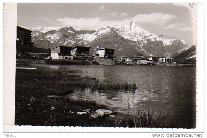 TIGNES Au Bord Du Lac ( Savoie)     Photo Réalisée Par Un Professionnel Anonyme - Luoghi