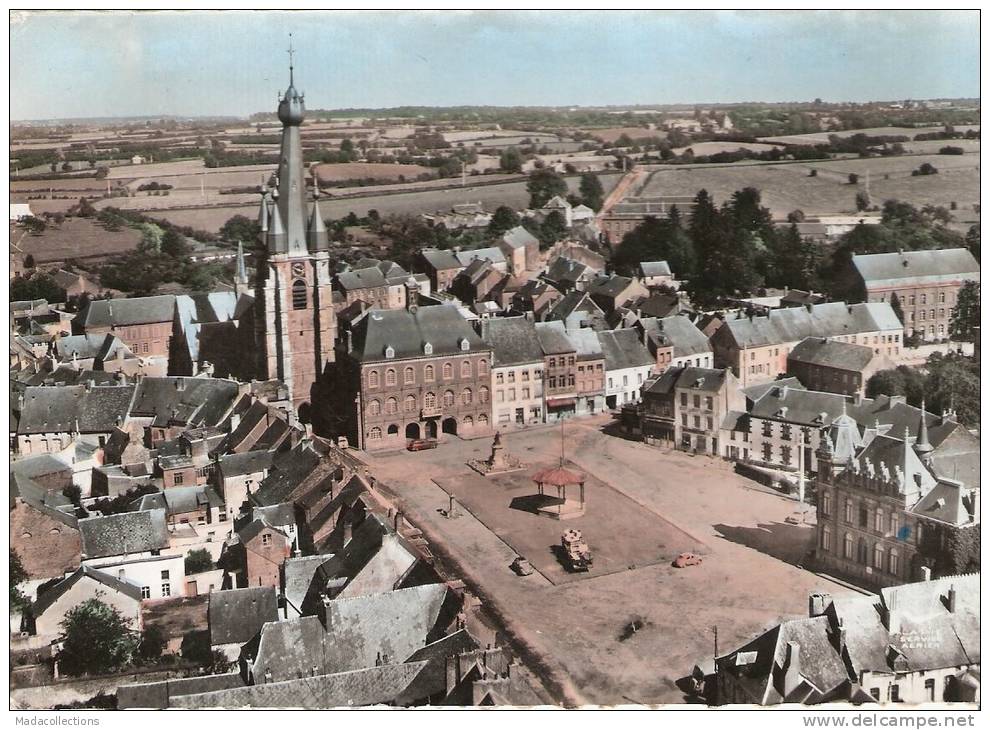 Solre-le-château (59) : La Grande Place - Solre Le Chateau