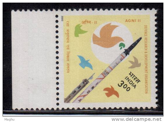 India MNH 2000, Defence  Research &amp; Development Organisation, Agni II Missile, Peace Bird Dove, Science, Army, - Nuovi