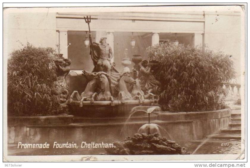 Promenade Fountain Cheltenham Carte Photo - Cheltenham