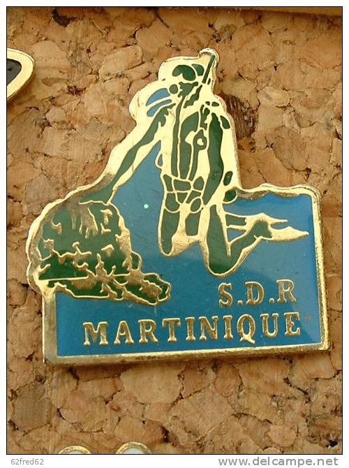 PIN´S PLONGEE - S.D.R MARTINIQUE - Diving
