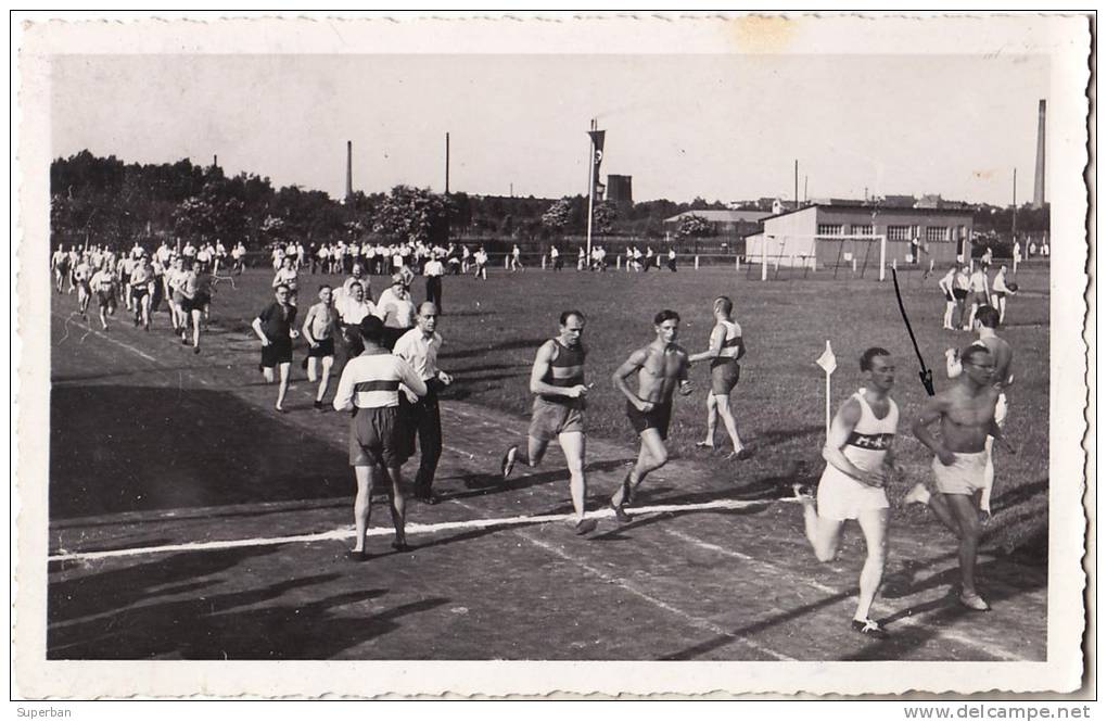 COURSE à PIED Sur STADE De NÜRNBERG [ WERKSSPORTPLATZ ] - CARTE ´VRAIE PHOTO´ VOYAGÉE En 1939 (l-481) - Athlétisme