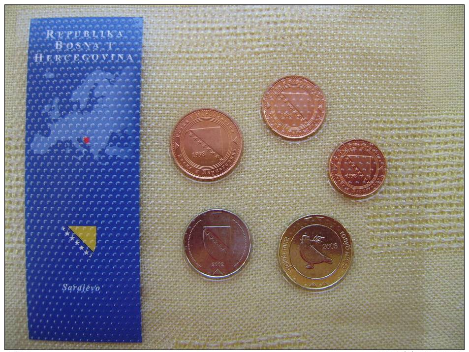 BOSNIA HERZEGOVINA   - BLISTER / SET  ** 5 Monedas / Münzen / Coins 1998-2003 **    S/c  UNC - Bosnia Y Herzegovina