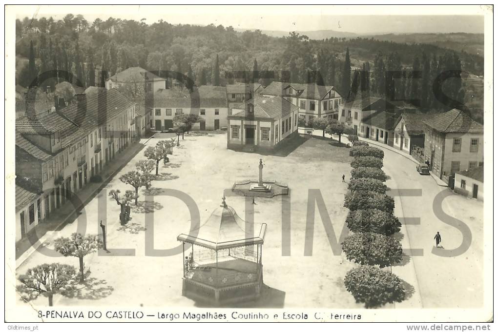 PORTUGAL - PENALVA DO CASTELO - LARGO MAGALHAES COUTINHO E ESCOLA C. FERREIRA - 1960 REAL PHOTO PC - Viseu