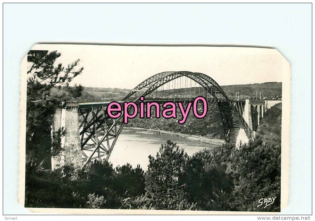 B - 85 - LA ROCHE BERNARD - Le Pont Suspendu - - Autres & Non Classés