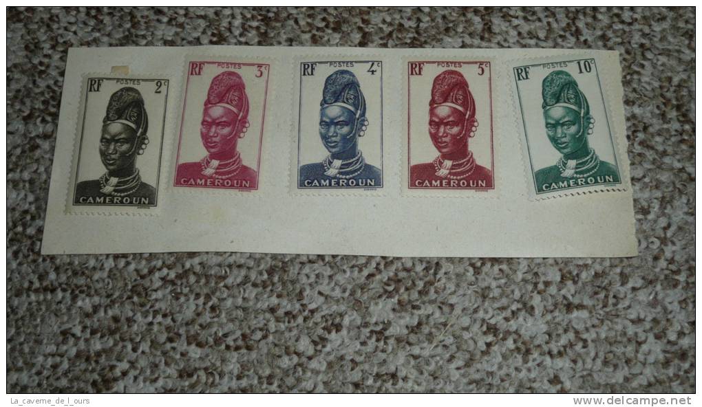 Lot Anciens Timbres Neufs France Colonies Françaises Indochine Cameroun Togo Guinée Algérie Sénégal Saint-Pierre Et Miqu - Other & Unclassified