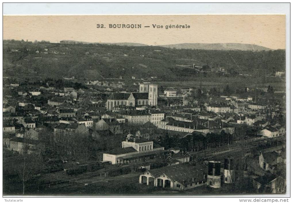 CPA 38 BOURGOIN VUE GENERALE - Bourgoin