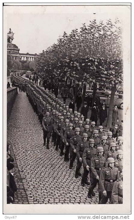 Carte Photo Allemande 2ème Guerre 1939-45-Défilé Troupes Du Reich à Koblenz  - - Koblenz