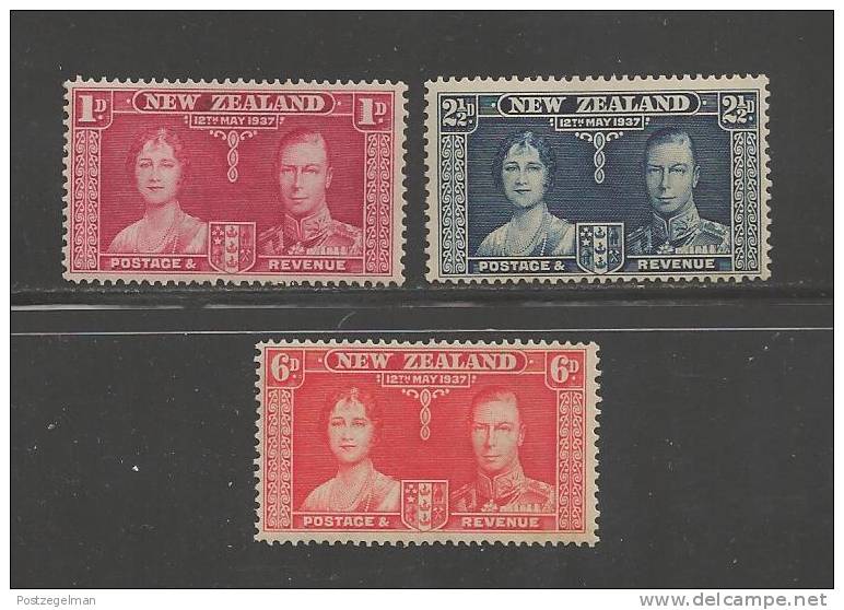 NEW ZEALAND 1937 Mint Hinged Stamp(s) Coronation Serie Complete Nrs. SG 599-601 - Ungebraucht