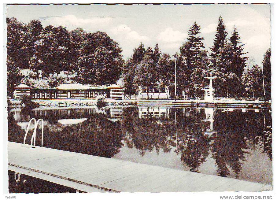 WALDBROEL IM OBERBERGISCHEN LAND SCHWIMMBAD. - Waldbroel