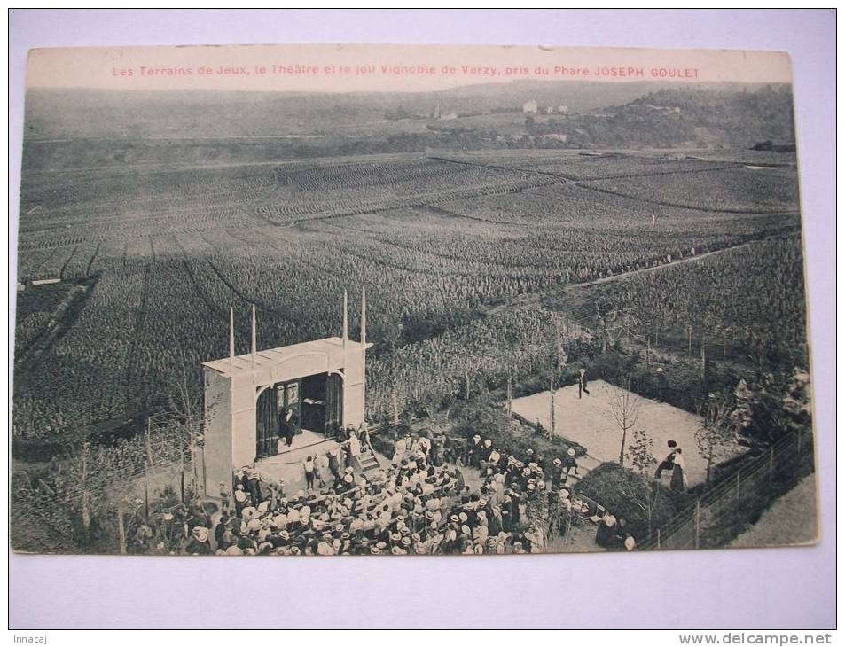 Ma Réf: 61-13-18.  VERZY  Les Terrains De Jeux, Le Théâtre Et Le Joli Vignoble, Pris Du Phare Joseph Goulet. - Verzy