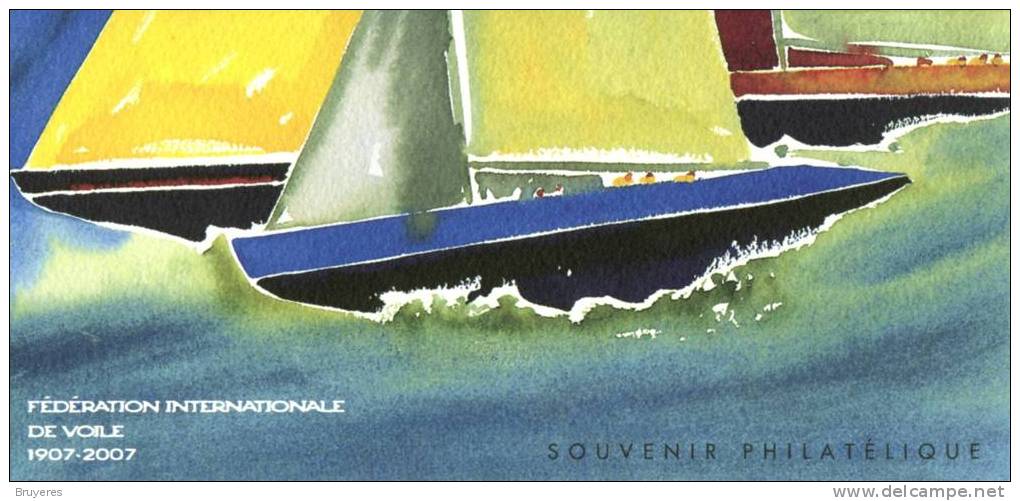 SOUVENIR PHILATELIQUE** De 2007 "FEDERATION INTERNATIONALE DE VOILE" Avec Son Encart Illustré (sous Blister) - Souvenir Blocks & Sheetlets