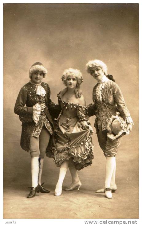 Soeurs Alexandra.Non-Voyagée.Etat TB. - Entertainers