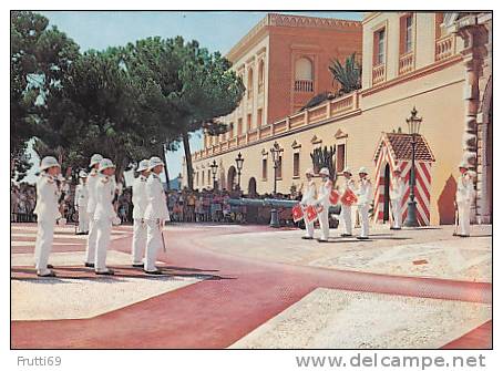 MONACO -  AK121306 Le Palais Princier - Relève De La Garde - Autres & Non Classés