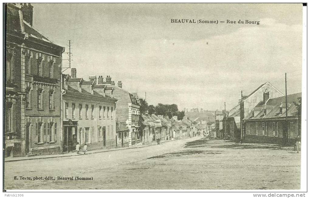 CPA  BEAUVAL, Rue Du Bourg  2445 - Beauquesne