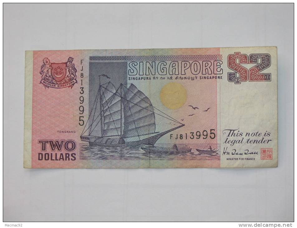 2-Two- Dollar 1992 - SINGAPORE - This Note Is Legal Tender For Singapore - Singapour