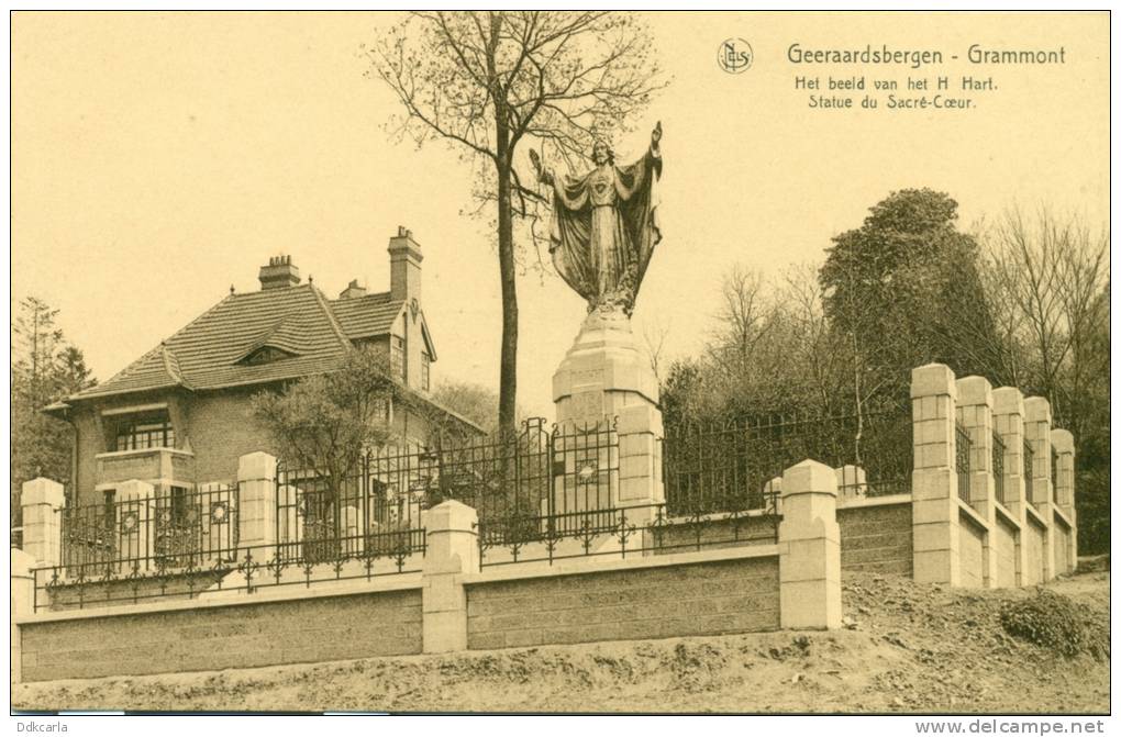 Geeraardsbergen -Grammont - Het Beeld Van Het H. Hart - Statue Du Sacré-Coeur - Geraardsbergen