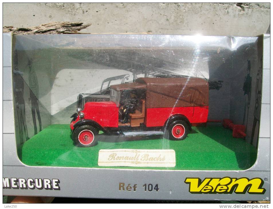 VEREM Mercure - RENAULT BACHE´  POMPIERS Vigili Del Fuoco AVEC SA  BOITE  Scala 1/43 - Verem