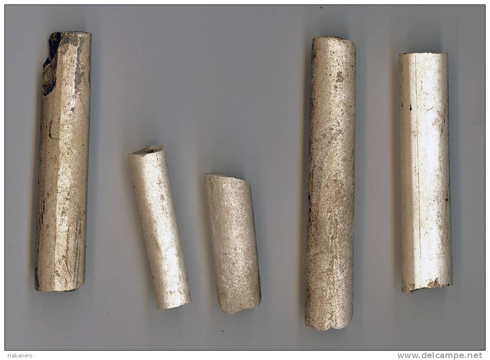 5 PIECES OF CLAY PIPES OF 17-18th CENTURY. USED AT FREDRIKSTEN FORTRESS , NORWAY - Sonstige & Ohne Zuordnung