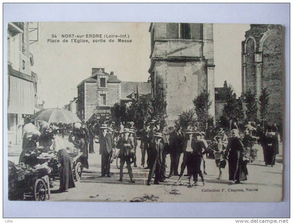 44- ALA -  NORT SUR ERDRE - PLACE DE L´EGLISE - SORTIE DE MESSE - Nort Sur Erdre