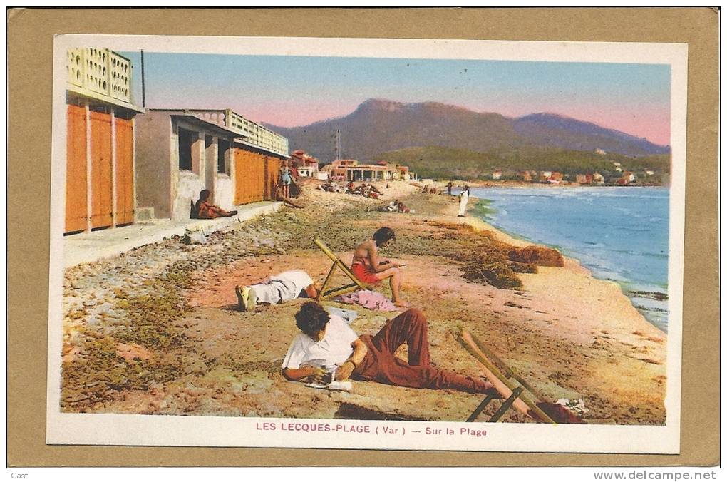 83  LES  LECQUES  PLAGE     SUR  LA  PLAGE - Les Lecques