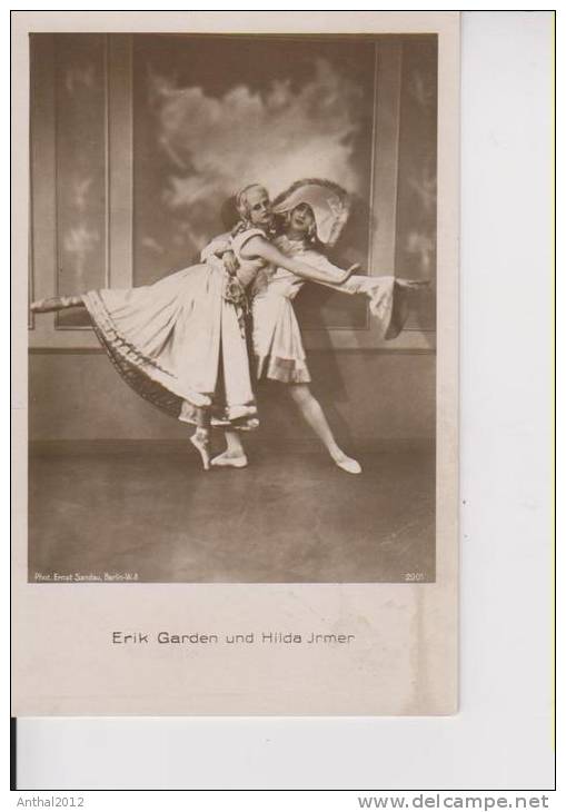 Tanzgruppe Erik Garden Und Hilde Jrmer Napoleon Kostüm Künstlergruppe Um 1920 - Danse