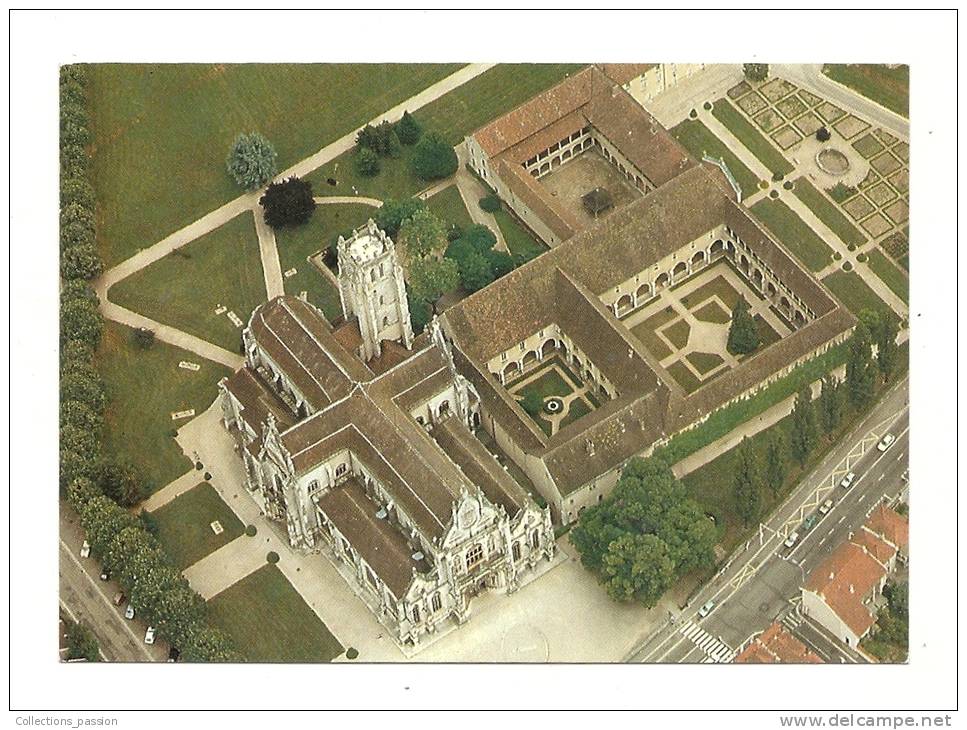 Cp, 01, Bourg-en-Bresse, Vue Aérienne De Brou, L'Eglise Et Le Monastère - Eglise De Brou