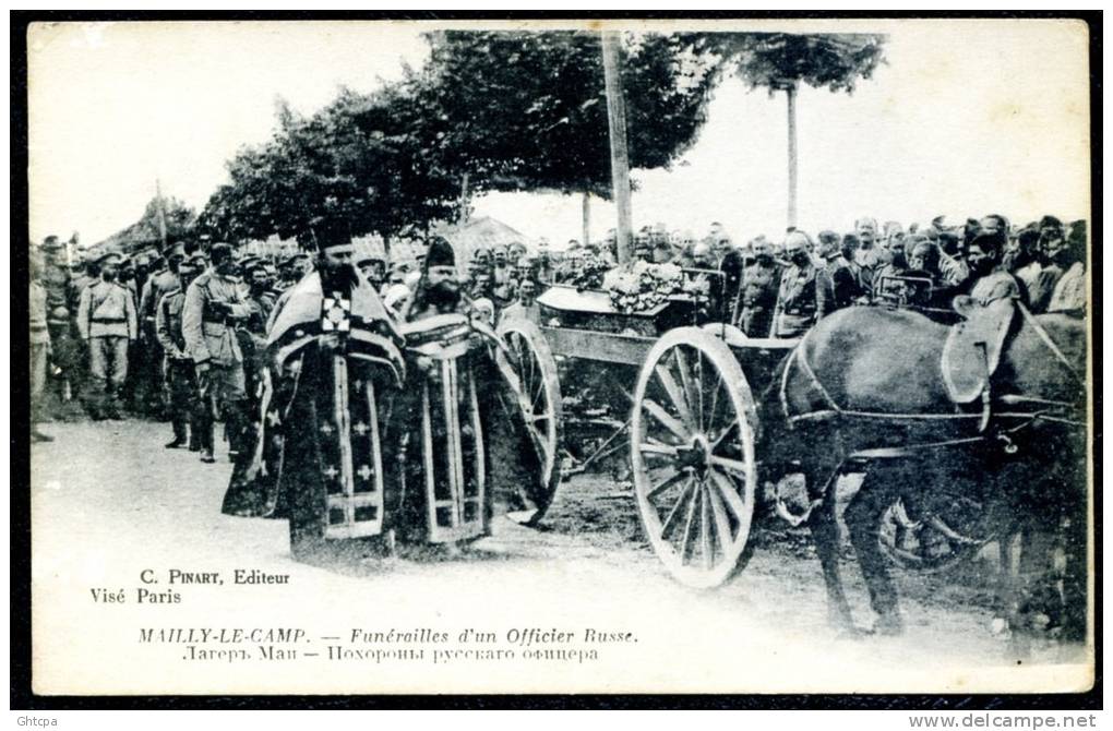 CPA.LA GUERRE 1914-1918. MAILLY-ELE-CAMP. Funérailles D´un Officier Russe. .      Voir *descriptif. - Guerre 1914-18