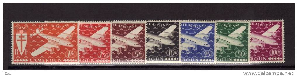 Poste Aerienne Série 12 à 18 **  Complete ---- Cameroun --- Côte 8,00 Euros - Airmail