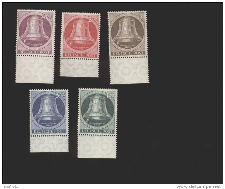 Berlin ** 75-79 Glocke Links Rand - Unused Stamps