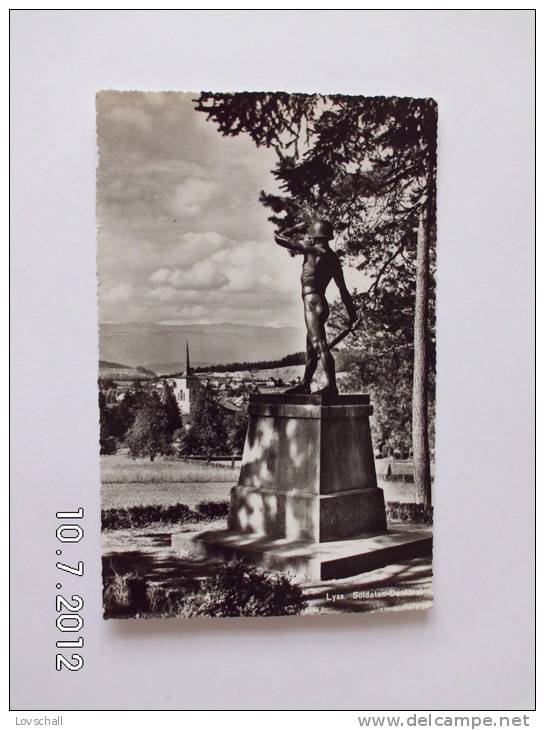 Lyss. - Soldaten Denkmal. (16 - 7 - 1952) - Lyss