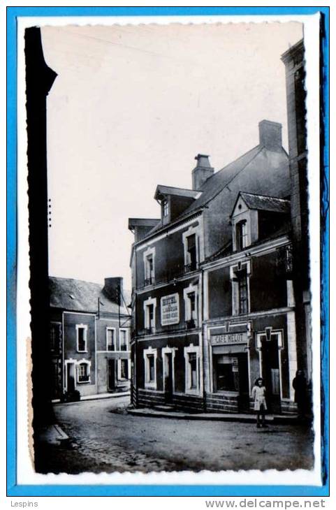 53 - BAIS --  L'Hôtel Du Lion D'Or - 1957 - Bais