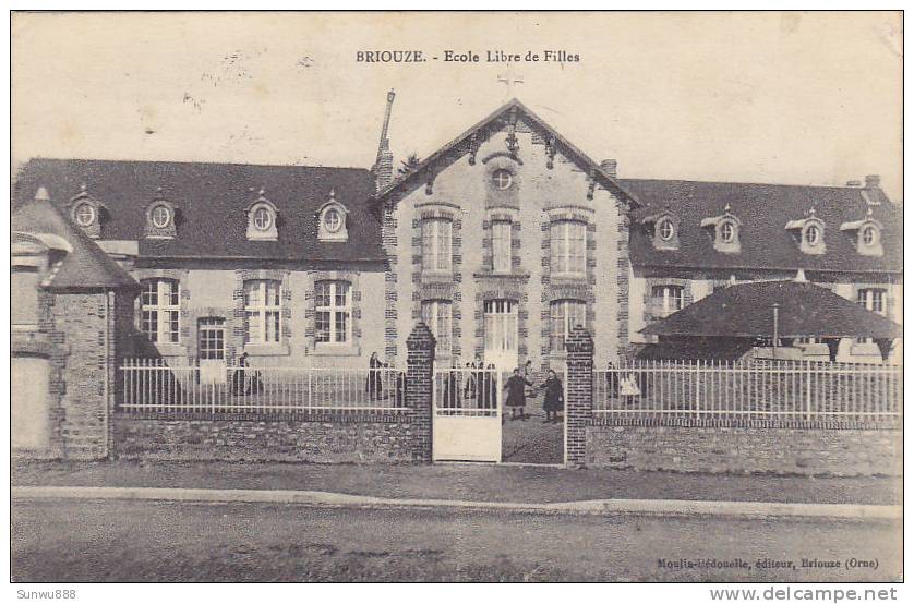 61 - Briouze - Ecole Libre De Filles (animée) - Briouze