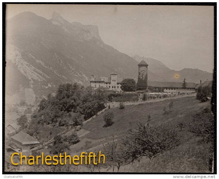 VERS 1930 - VIEILLE PHOTO - HAUTE SAVOIE - CHATEAU DE FAVERGES  ( - Annecy ) - Format 14 X 11 Cm - Autres & Non Classés